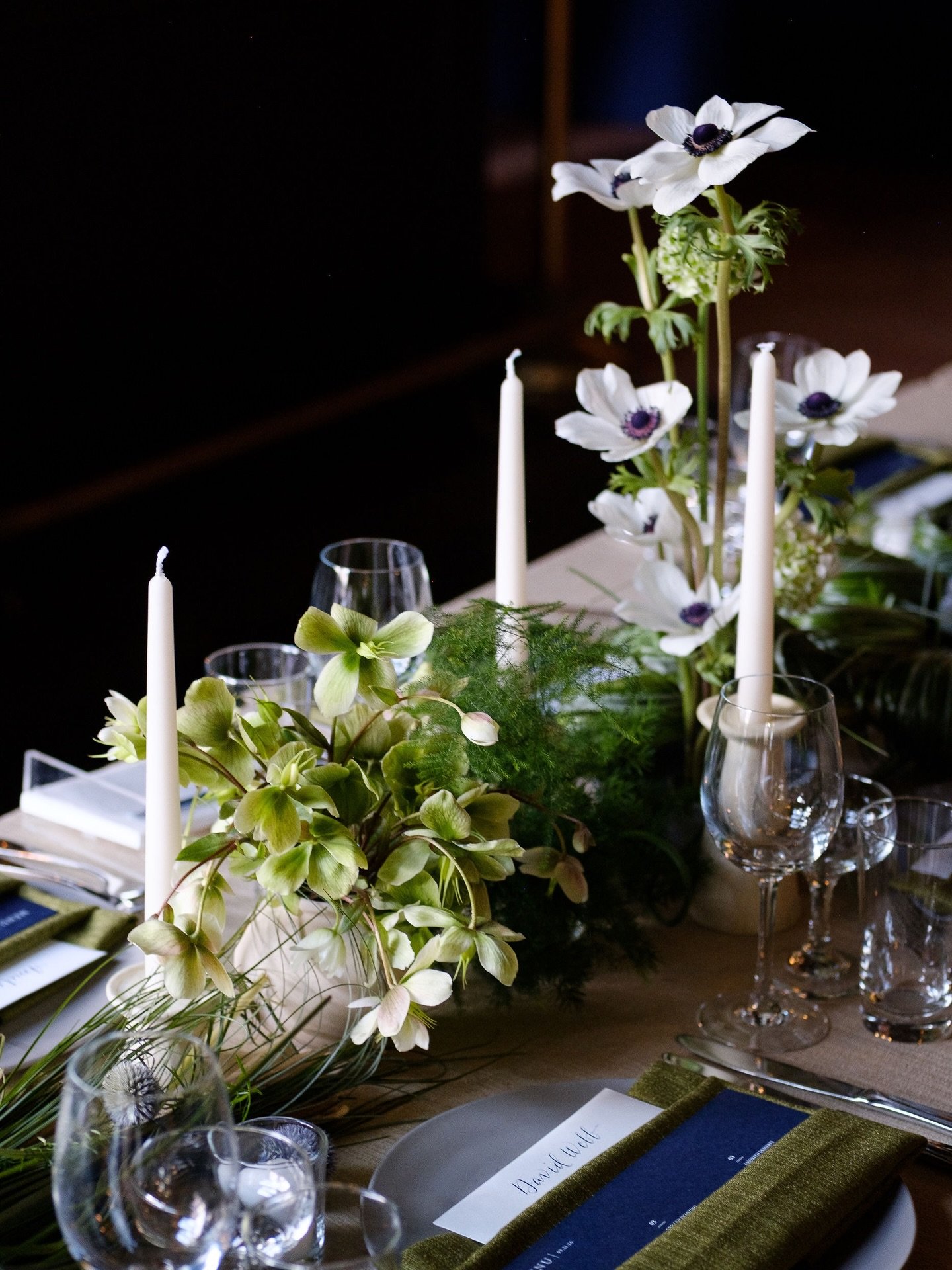 Finding green in unique and unexpected shades, shapes and textures 
.
.
Planning &amp; Design @bethmarieevents 
Venue: @boweryhotel_events 
Photo: @joelandjustyna 
Floral: @athabold 
Lighting: @frostproductionsnyc 
Rentals: @partyrentalltd @bbjlatavo