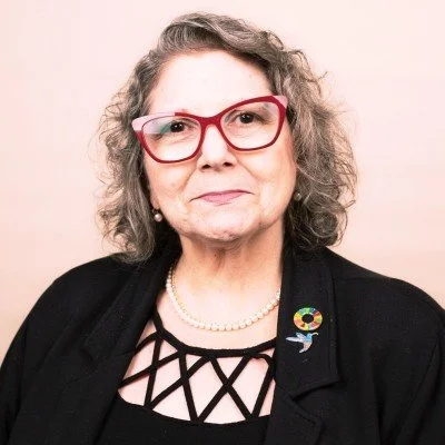 Marcie Roth headshot