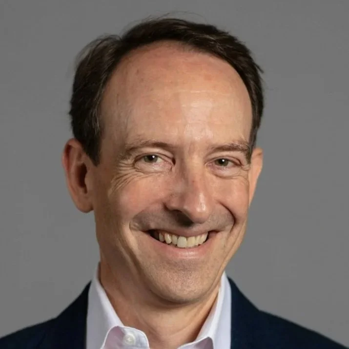 Stephen Vicinelli headshot