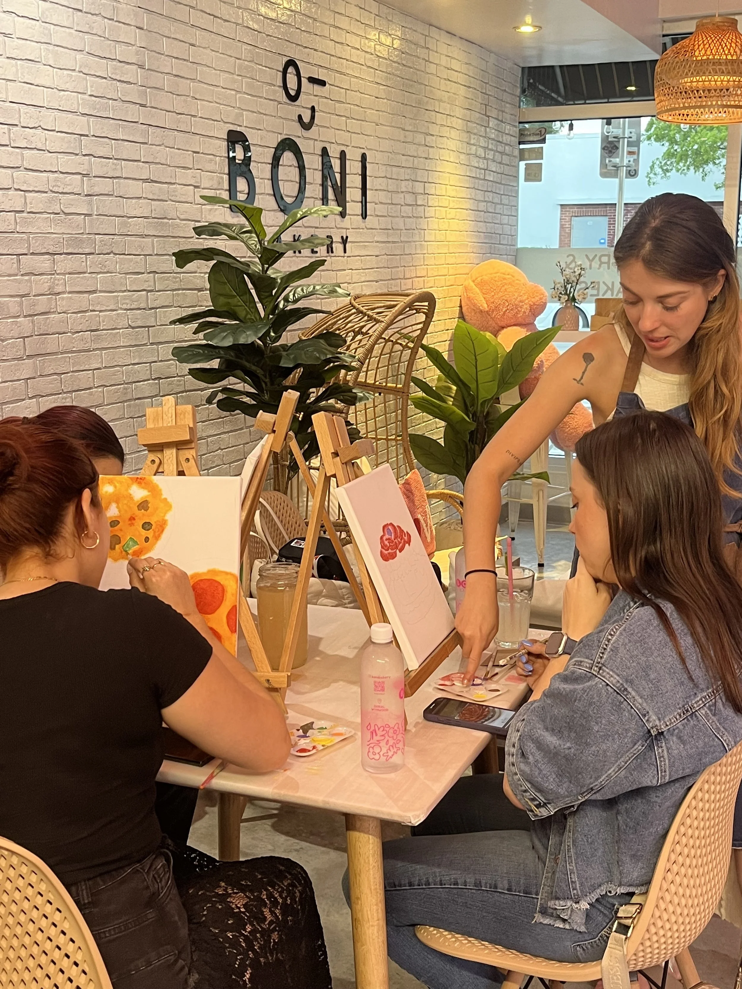 Muse&Flow Miami group paint party custom handmade canvas classes for kids best ideas creative activities birthday bachelorette corporate team women painting in Boni Bakery Wynwood Patricia Machin