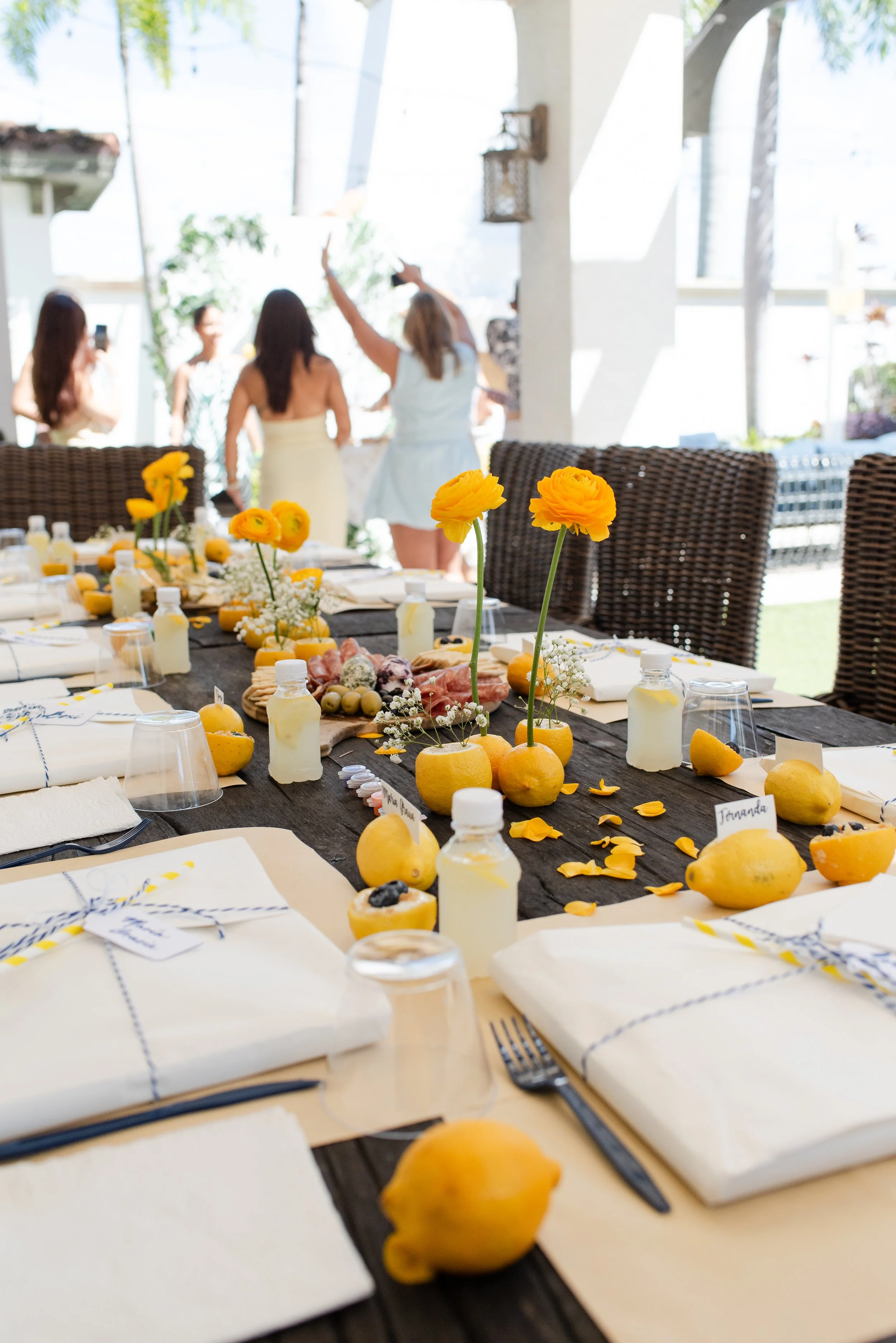 Muse&Flow Miami group personalized paint party kit custom handmade canvas classes best ideas creative activities birthday bachelorette corporate team women gatherings brand activation live artist