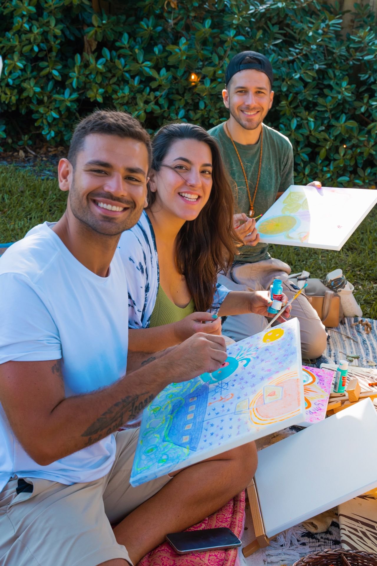 Paint picnic Muse&Flow Miami group personalized paint party kit custom handmade canvas classes best ideas creative activities birthday bachelorette corporate team women gatherings brand activation live artist