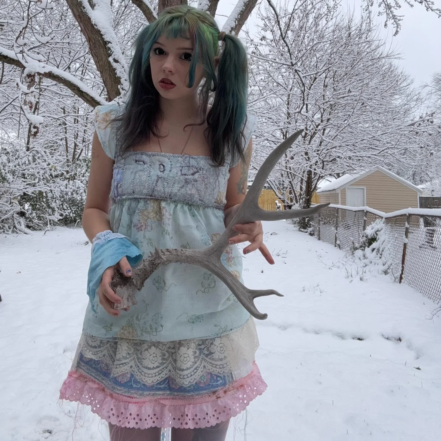 there is new stuff on my website ❄️☃️ i am wearing it here