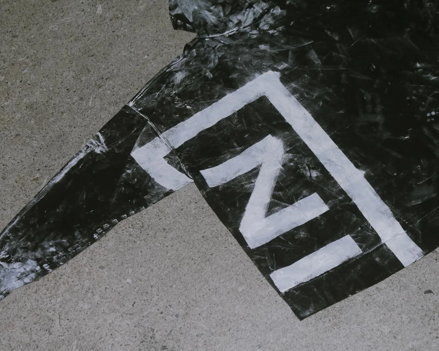 NIN hoodie 2XL &pound;60 $110 CAD

Handpainted by&hellip; you guessed it. 

Fun big off center logo in fabric paint on a Hanes 2XL

#nineinchnails #nin #1of1clothing #1of1