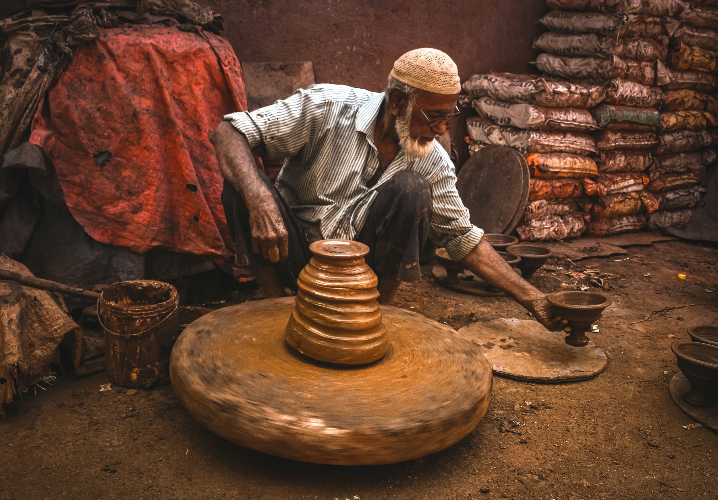 Pottery Lines: Carving, Trimming & Tracing Clay in the Studio