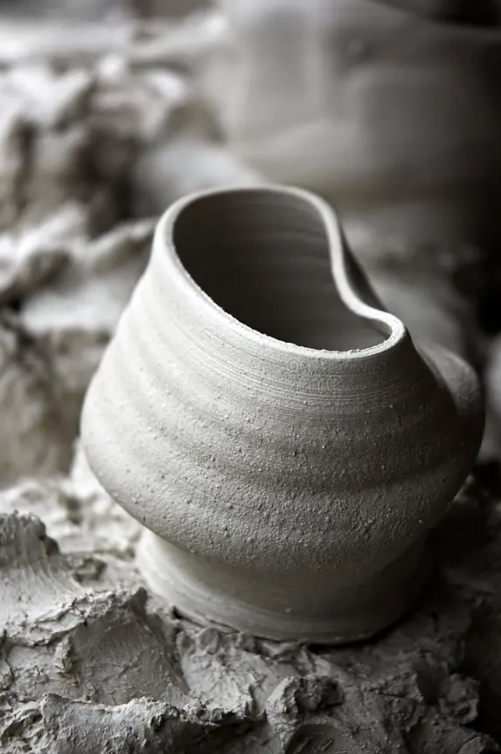 Pottery Collapse: What Clay Teaches When the Form Fails