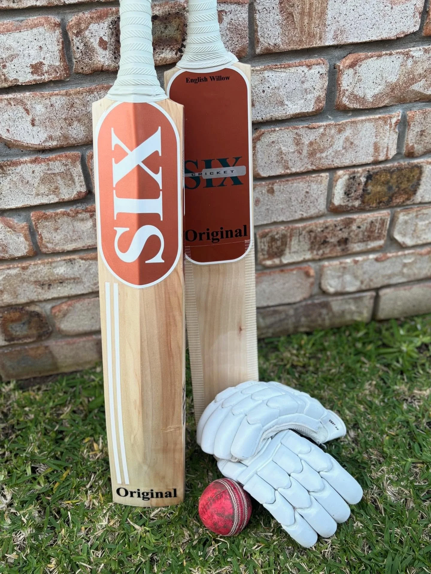 Our lightweight range is perfect for female cricketers, younger teenagers or even indoor cricket 🏏 #cricket #femalecricket