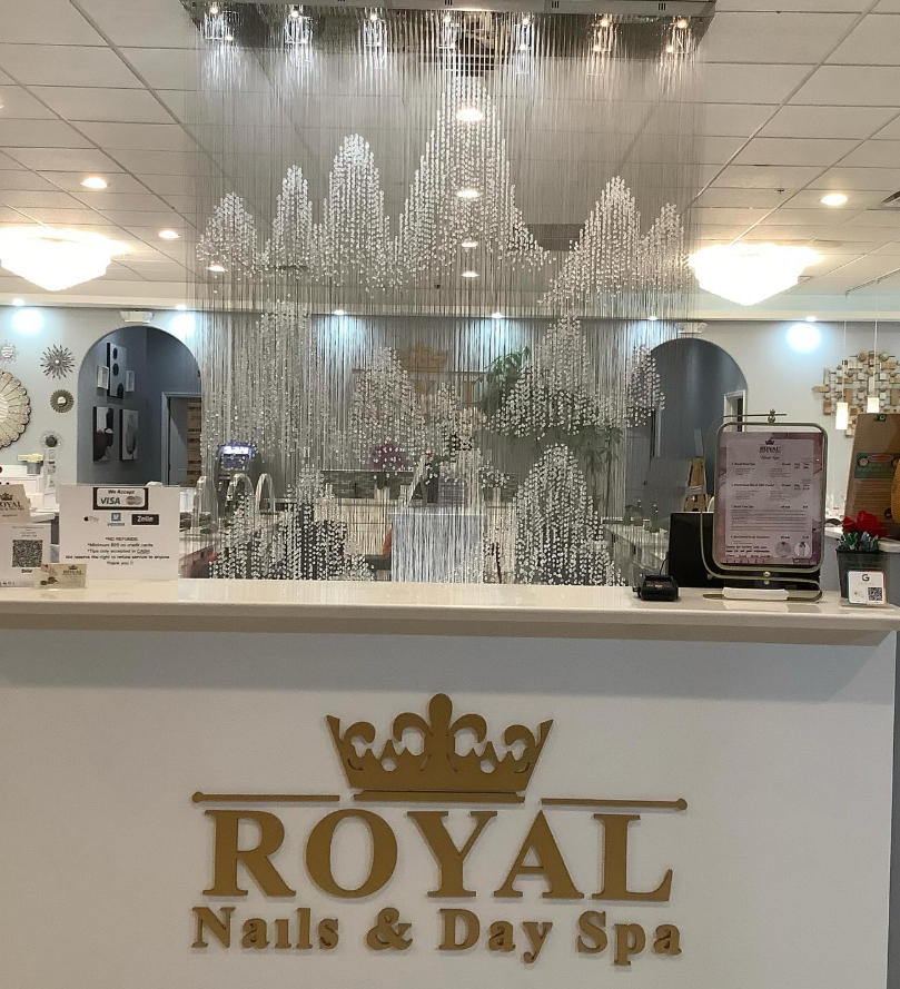 royal-nails-and-day-spa