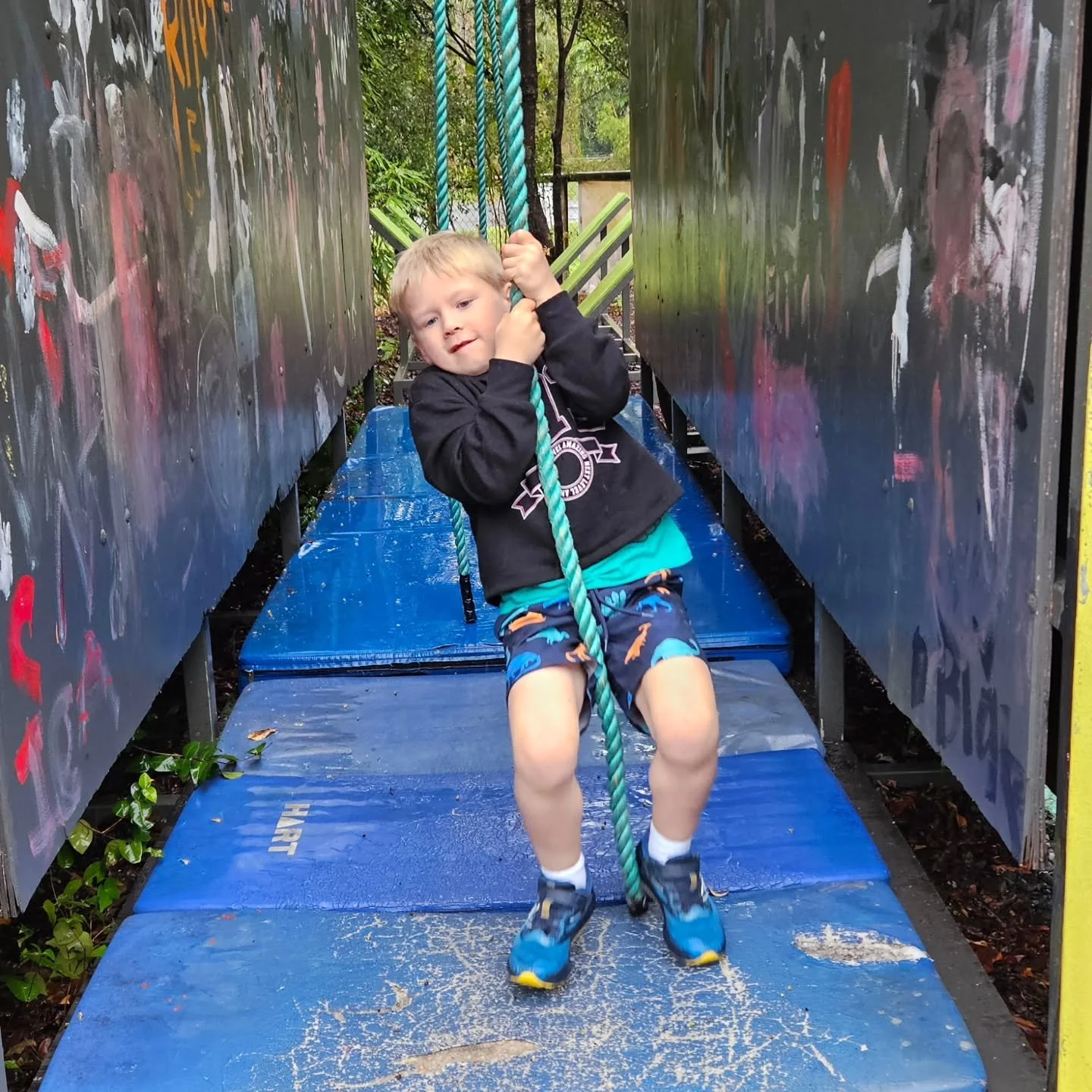 Kids Ninja Warrior classes for December! 4 days only! Times, dates and cost are below:

Dates:
December 15th, 16th, 17th and 18th

Age groups:
4-6 yo 330-4PM 
7-9 yo 4PM-445PM 

10-12 yo 445-530PM 
13-17 yo 530-615PM

Cost:
4-6 yo 11 each
All other g