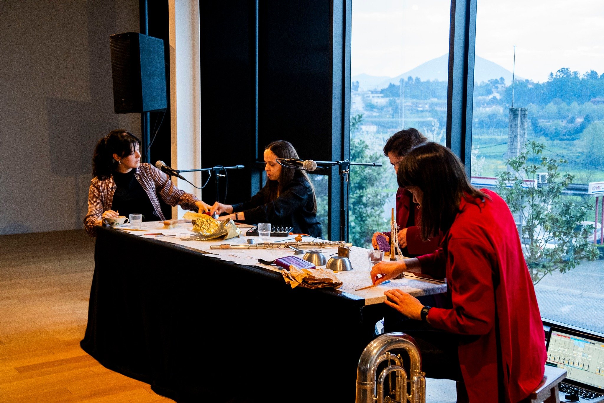 Apresentação Pública- Casa da Terra- 12/04/2025