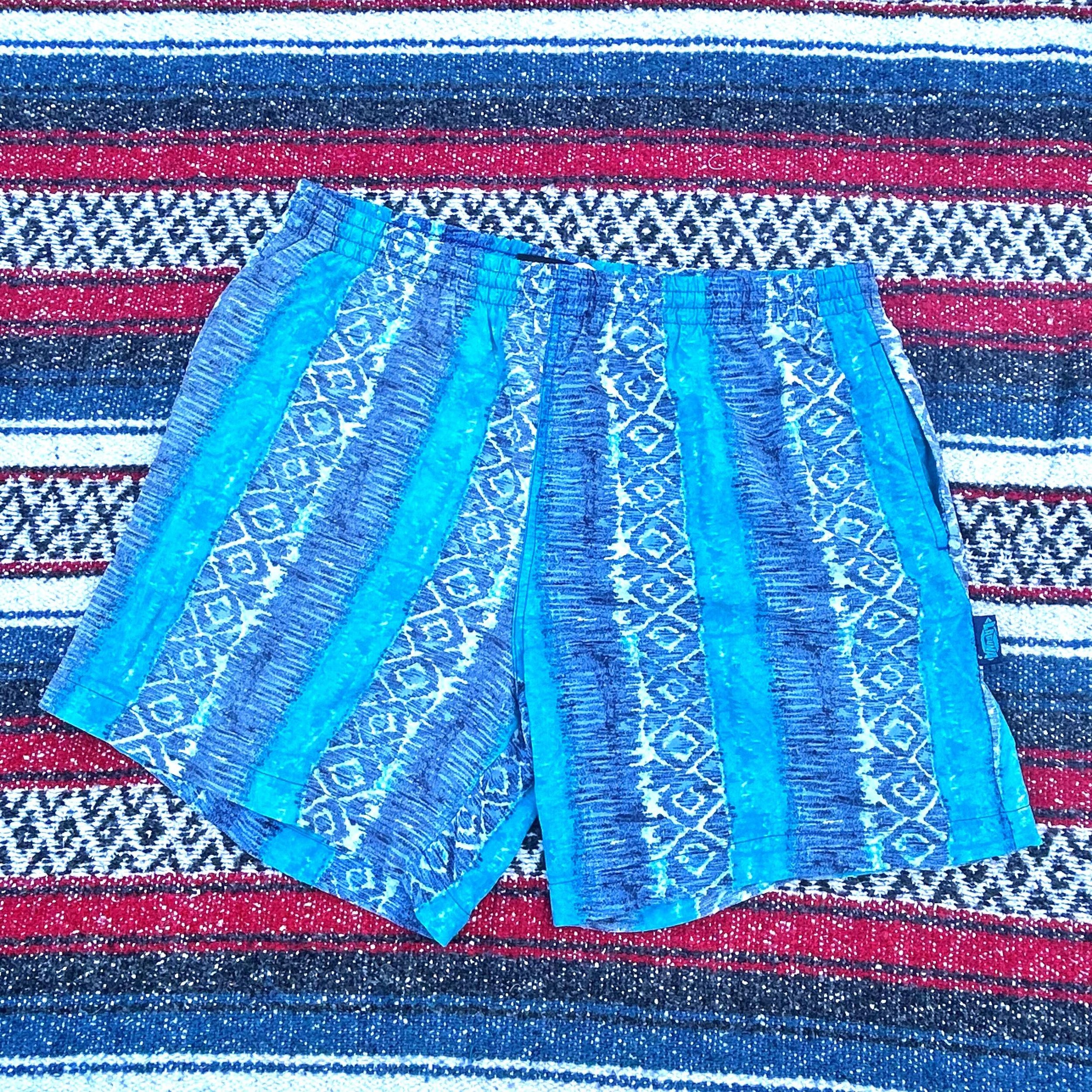 https://i.etsystatic.com/21296824/r/il/da3e45/6738924432/il_fullxfull.6738924432_di1o.jpg