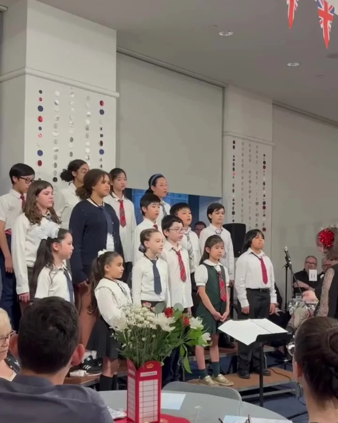 It was a dazzling evening at our annual choir benefit on Friday. Thank you to all who made it such a wonderful event, and to all who donated towards our choirs' trip to London this summer! 🎶&zwj;⛪✈️