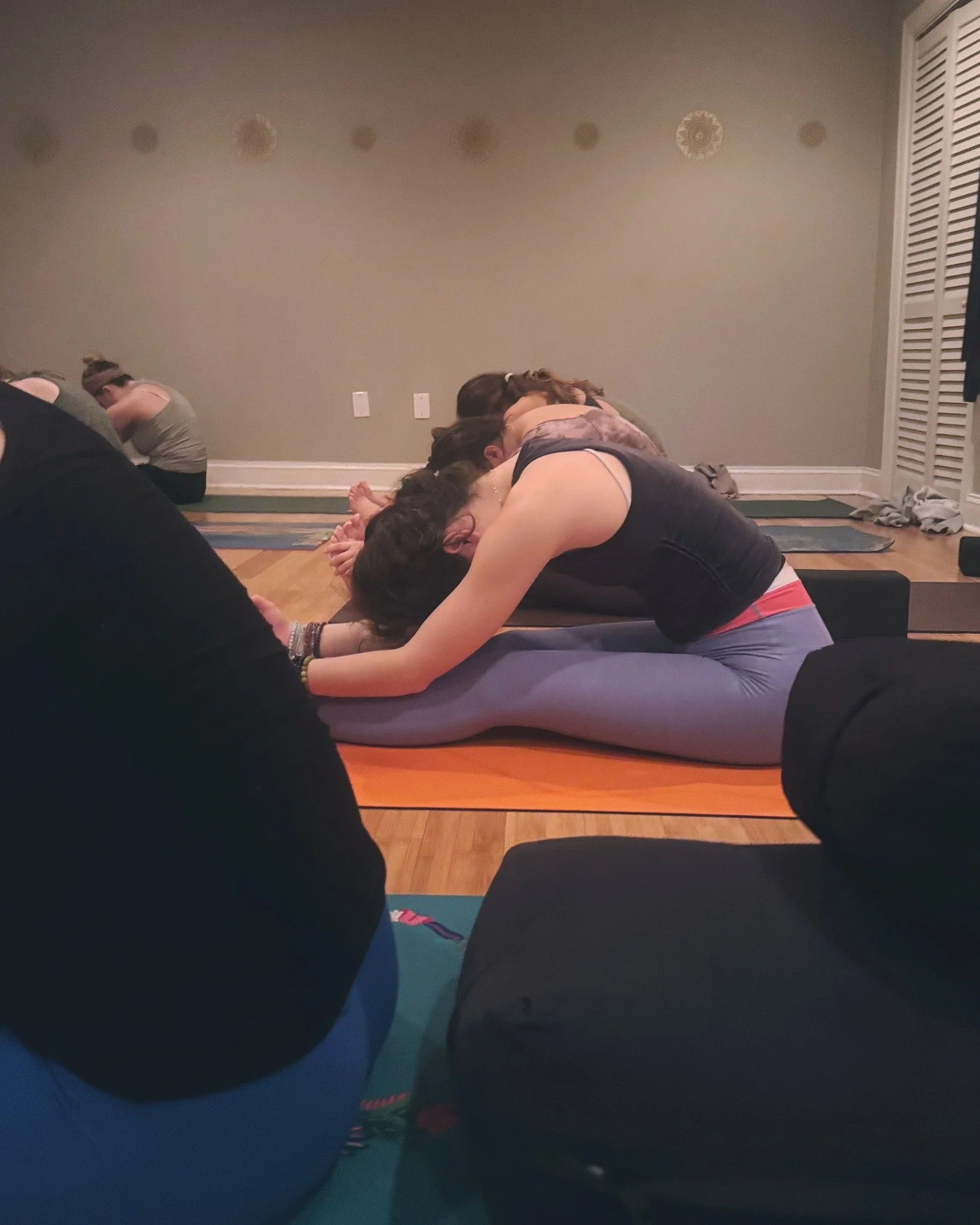 Thursday Classes - Warm up your body with Pilates this morning at Pure!

9:30 AM Pilates with Meredith
10:45 AM Strength for Life with Jessica
6:00 PM Yoga All Levels with Elizabeth
7:30 PM Pilates with Elizabeth

#yoga #barre #pilatesdelaware #matpi