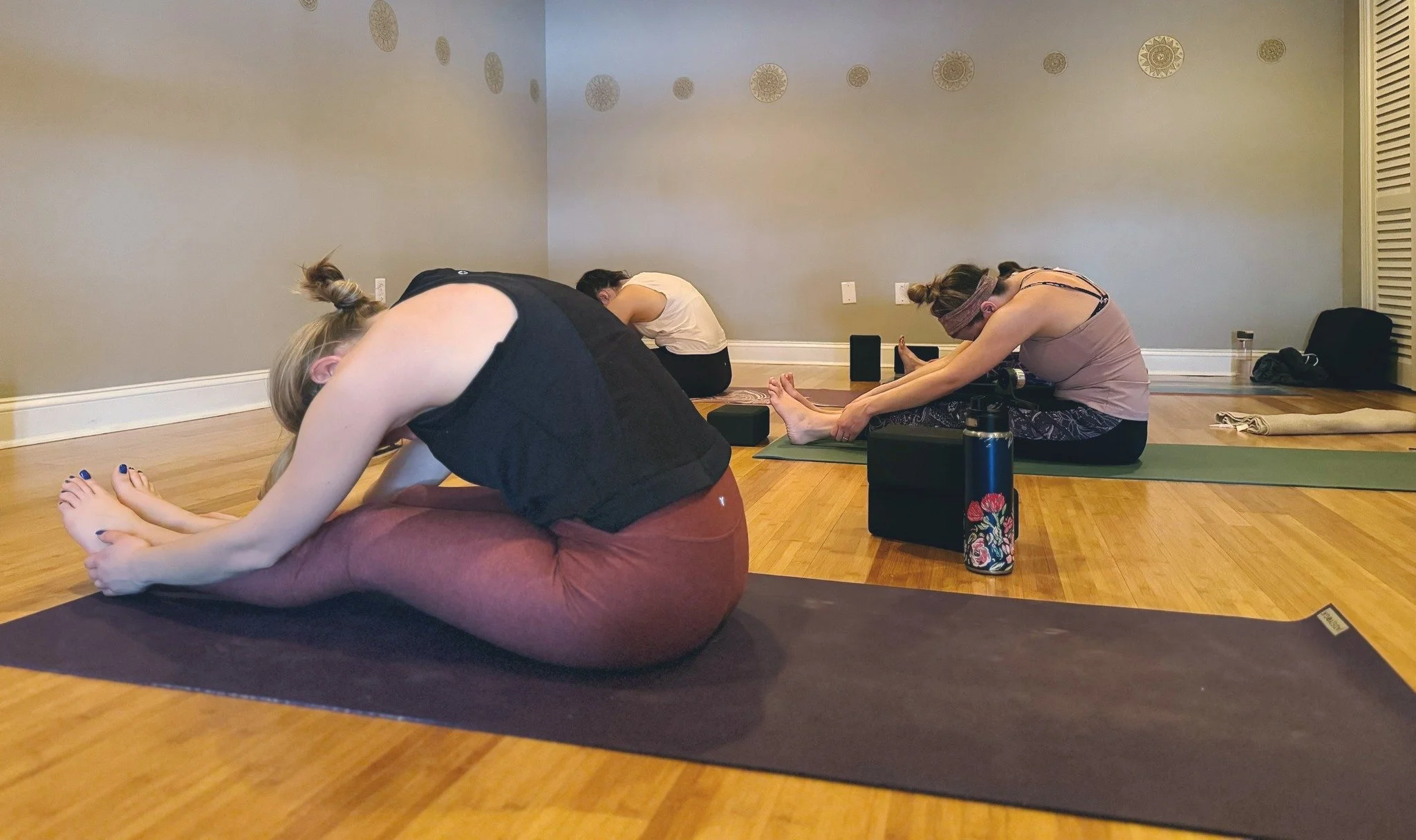 Sunday Classes - Take the opportunity to unwind, reflect, and prepare your mind and body for the week ahead with yoga today. 🧘🏼&zwj;♀️

8:30 AM Flow &amp; Restore Yoga with Ann
10:30 AM Yoga All Levels with Marylouise
5:00 PM Gentle Yoga with Rita
