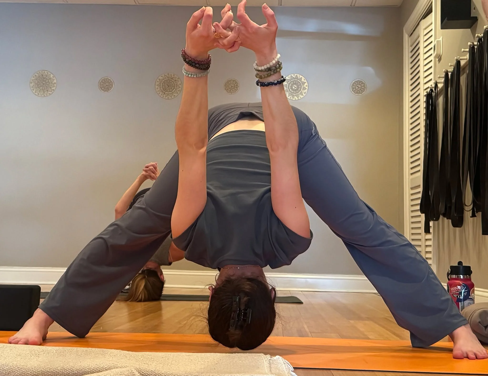 Friday Classes - Time to wind down after a long work week! 

9:00 AM Yoga All Levels with Maureen
10:30 AM Gentle Yoga with Maureen
12:00 PM Reformer Pilates with Meredith
6:00 PM Flow &amp; Restore Yoga with Danielle

#fridayfeeling #yogaquotes #del