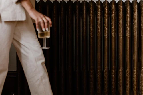 Q's Wine Bar, business photo 8