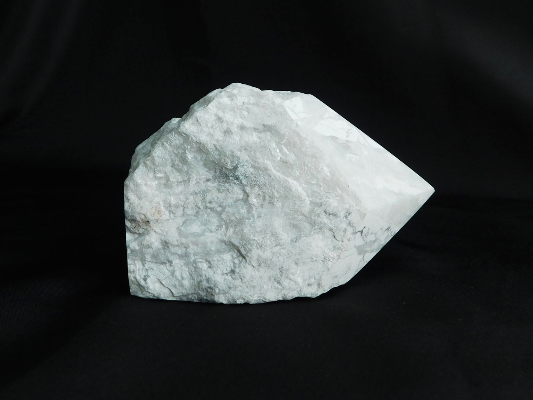 Howlite