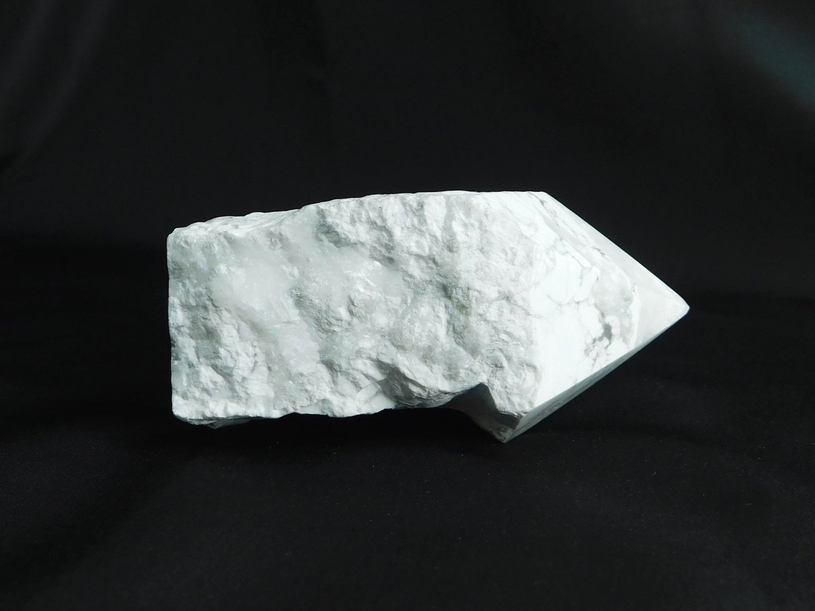 Howlite 9