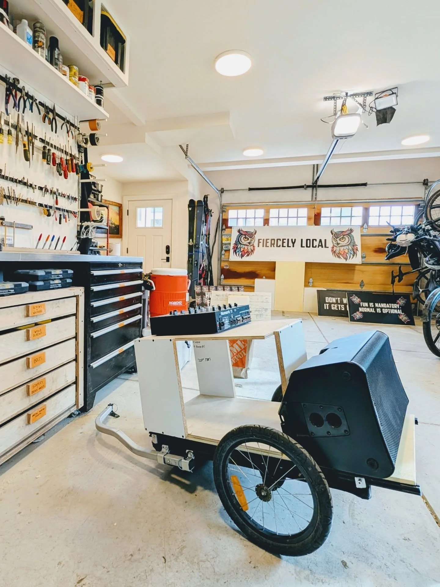 Podium ✅ Timing System ✅ Frozen crowns ✅ Mobile DJ Booth... Getting there!

Putting on a legit race turns out is a big lift 😋. We are thrilled to do it and learn along the way.

Tag someone who likes to run, ride, or dance and rally the crew for a h