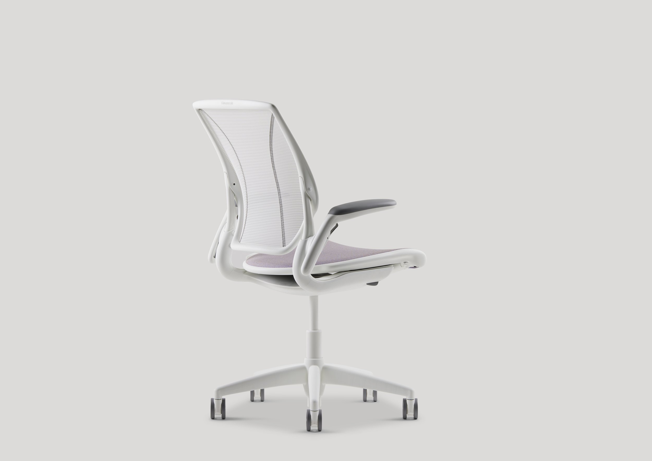 hs-seating-diffrient-world-studio-Frechette_Silos_204_RT.jpg