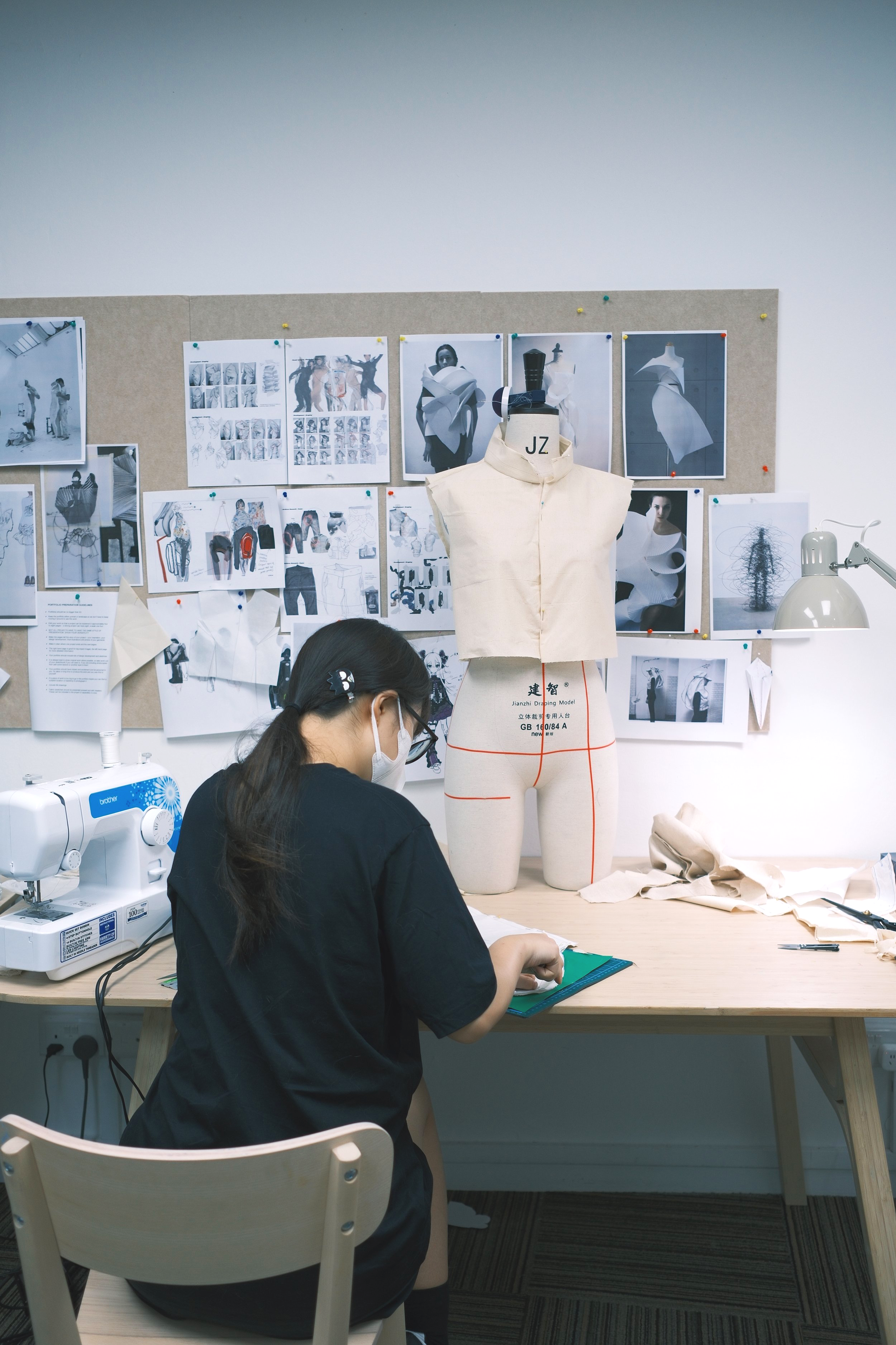 teen-fashion-drafting.png