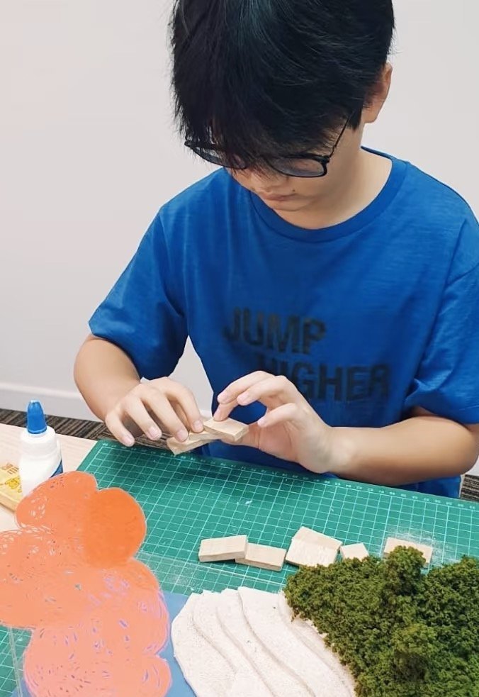 kids-hands-on-building-class.jpg