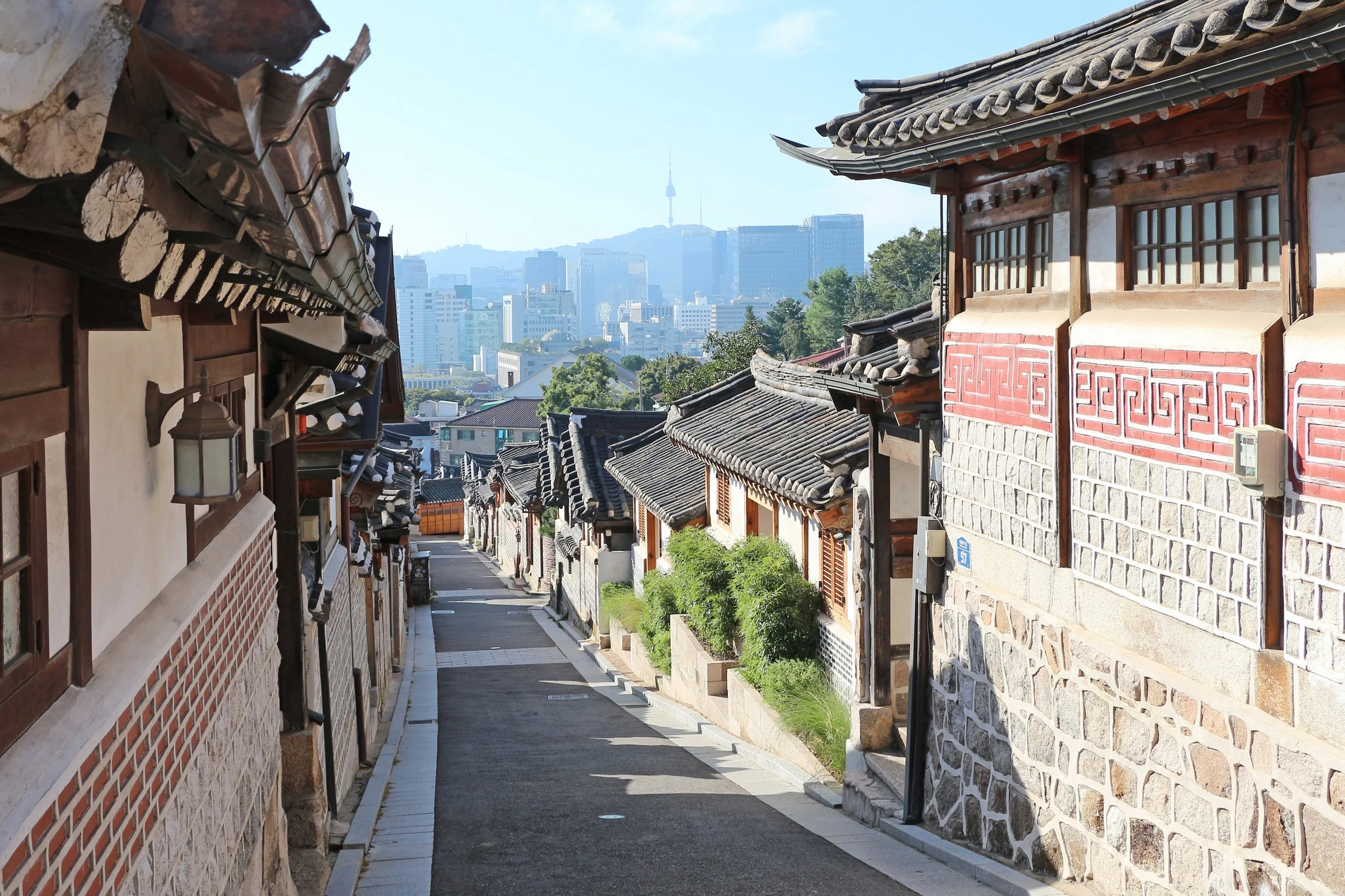 Bukchon Hanok Village.jpg