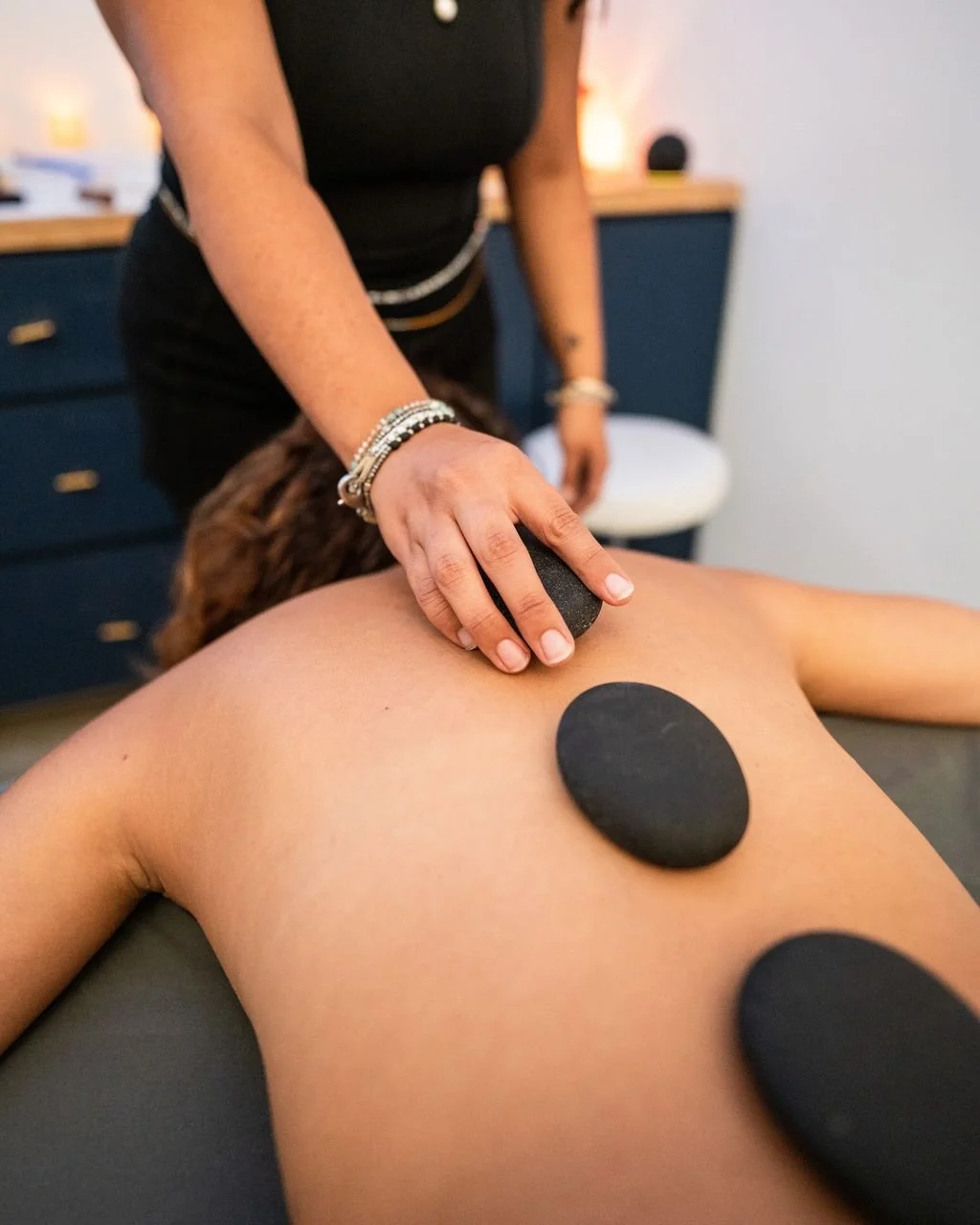 transcend-wellness-spa-san-antonio-hot-stones-massage