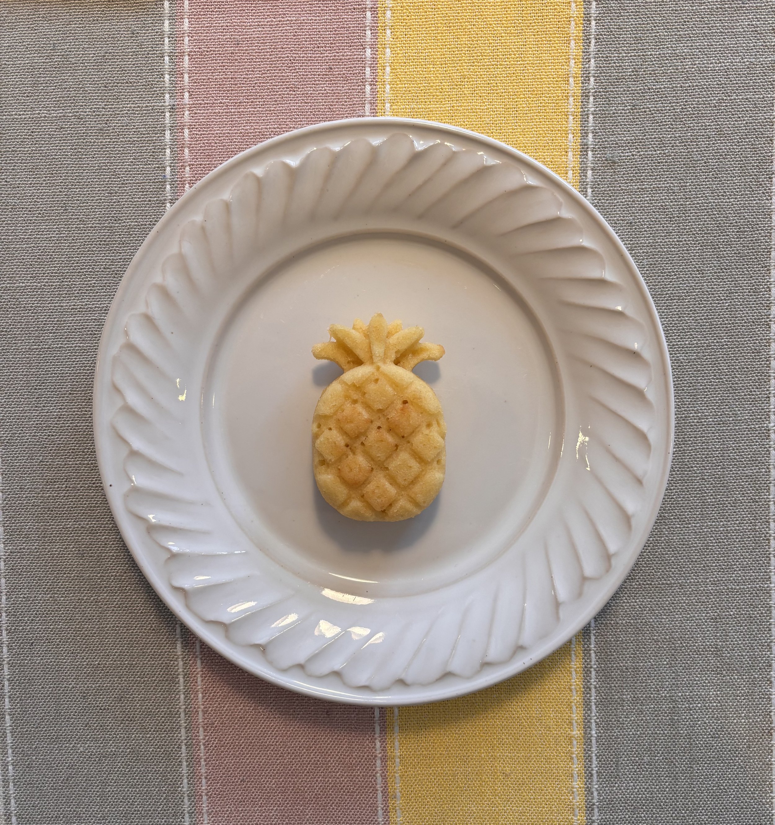 Mini pineapple-shaped tropical rum cake