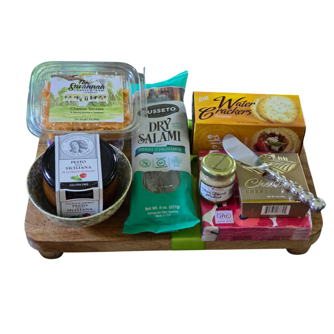 appetizers-tonight-gourmet-charcuterie-gift-basket-board.png