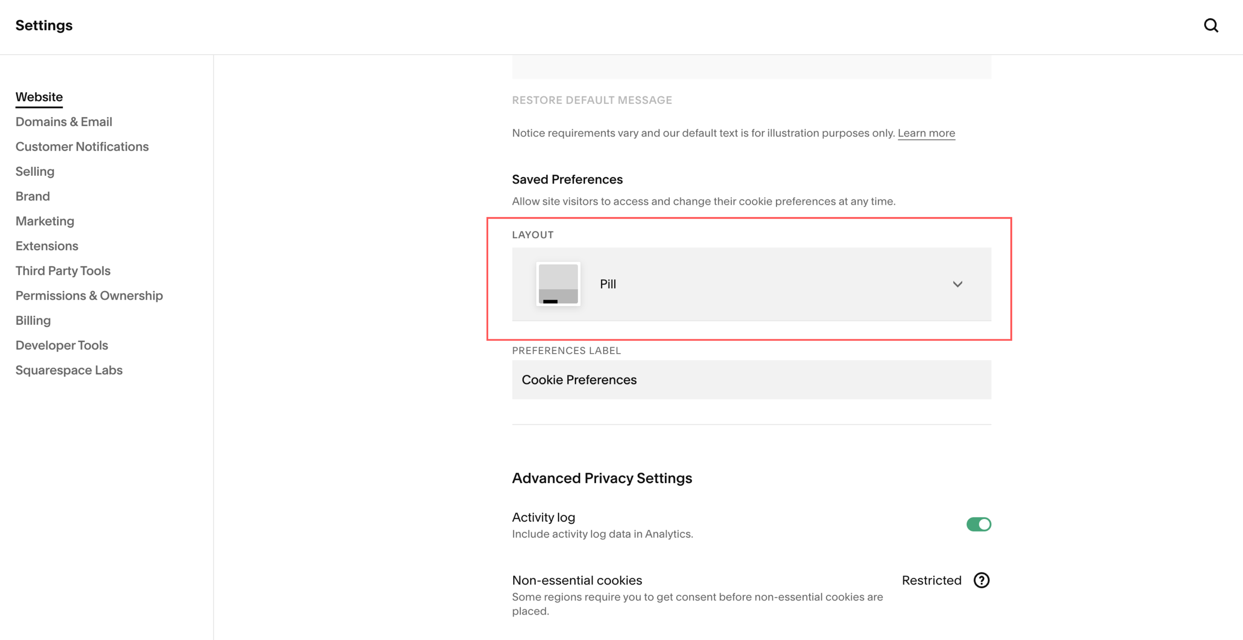 Squarespace cookie banner customization options for colour theme, text size and position.