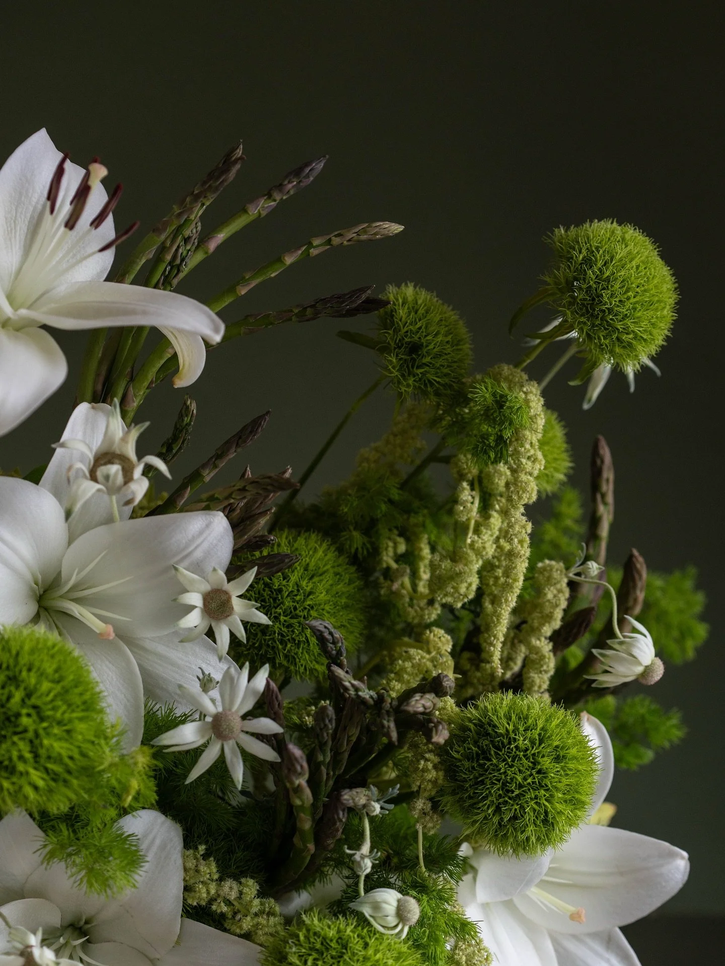 I made an arrangement the other day, but it didn&rsquo;t quite turn out how I wanted. So I walked to the kitchen, opened the fridge, and there it was&mdash;beautiful asparagus, saving the day with its unexpected charm.