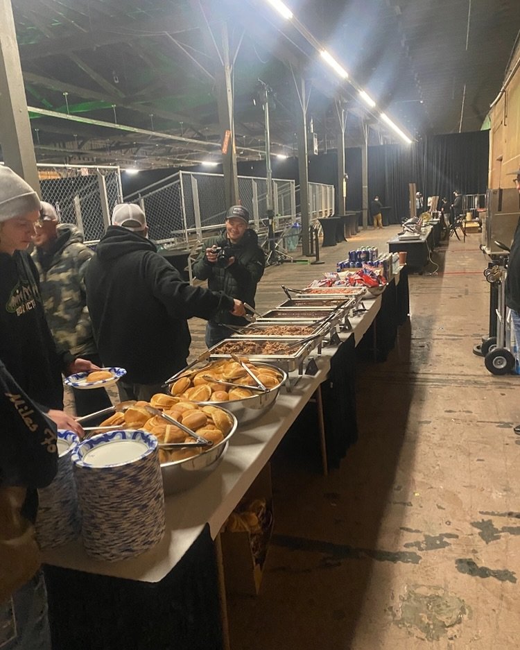 Serving up a build-a-pulled pork sandwich buffet for 600 people at the Portland Expo Center @addicted_fishing movie premiere
