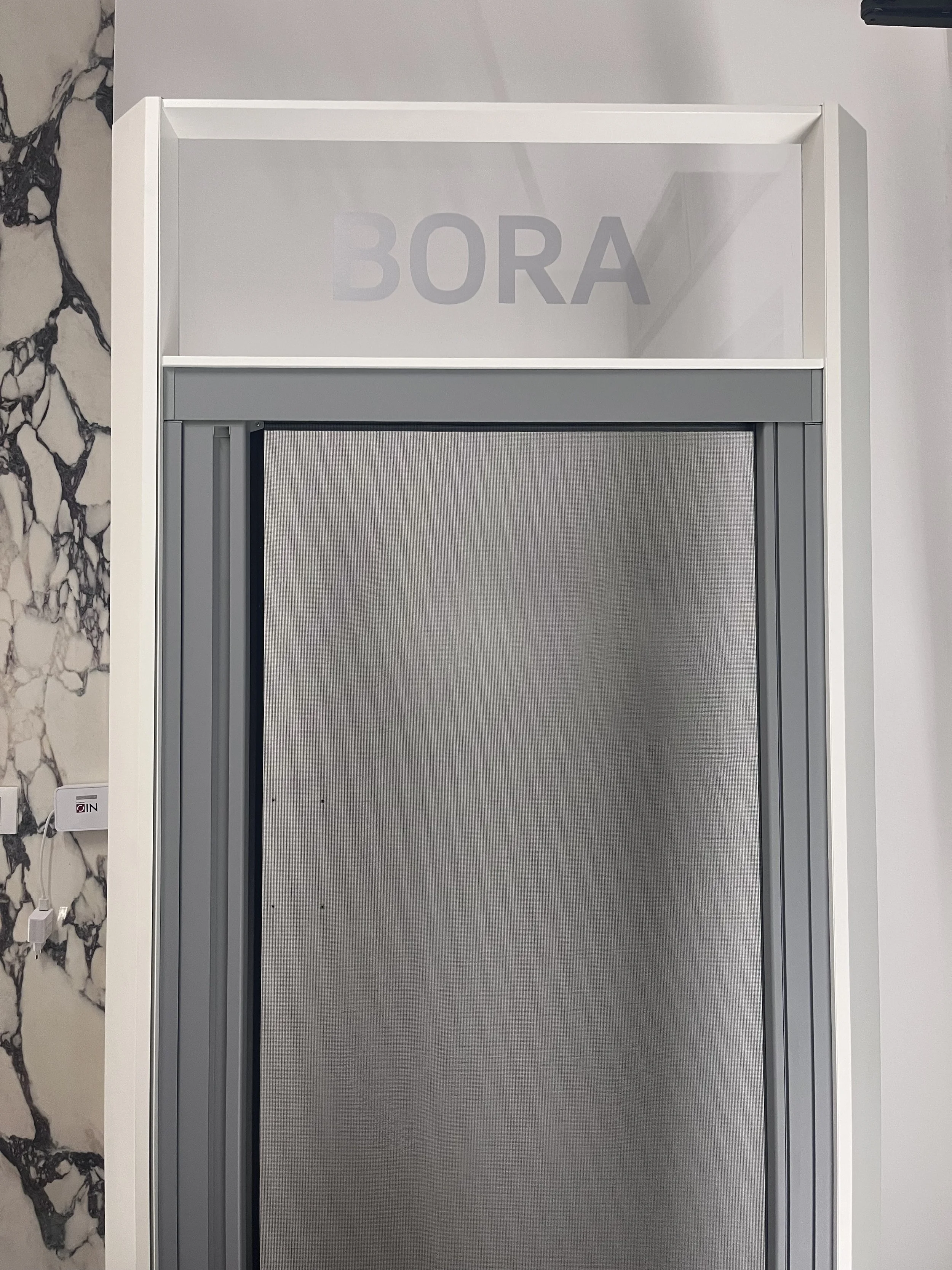 Zanzariera a scorrimento laterale BORA