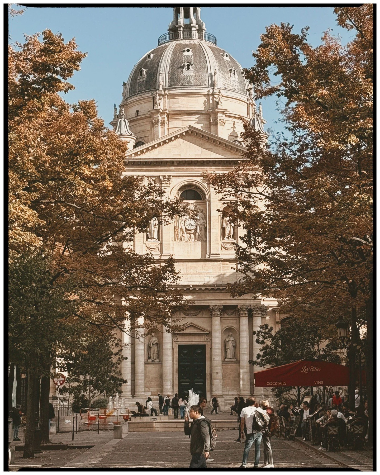 It's been one of those cozy, rainy days in Paris that remind you that the chilly days are coming soon. I love that the French use the word &quot;cocooning&quot; to describe a place or the feeling of comfort &amp; coziness. It's an easy one to add to 