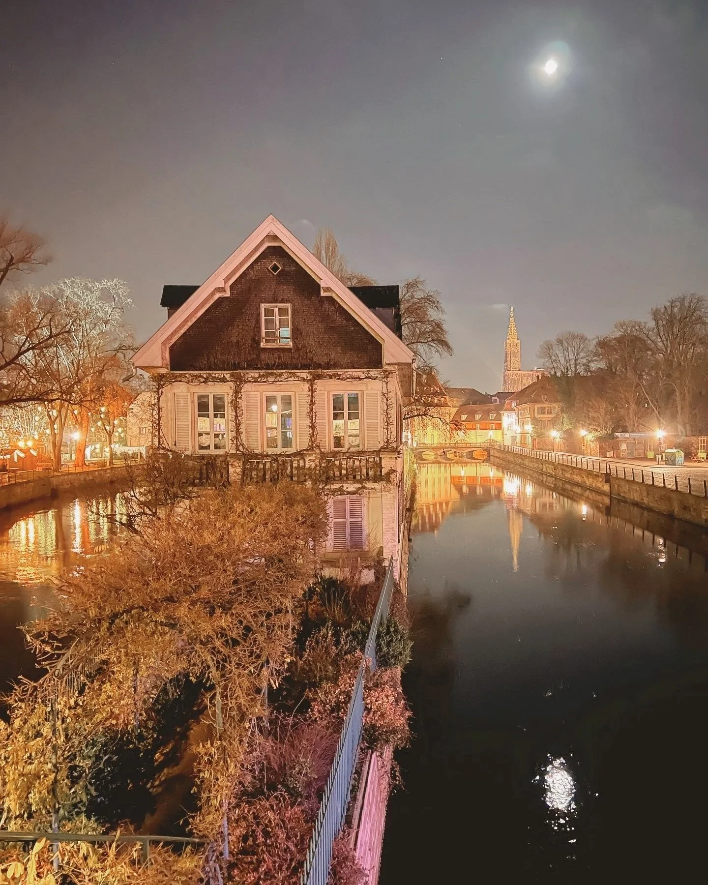 In Part One of this free guide, I take you straight into the magic of Colmar and Strasbourg. Until now, this guide was only available as part of my paid itineraries, but I&rsquo;ve decided to release it publicly this season to help more travelers pla