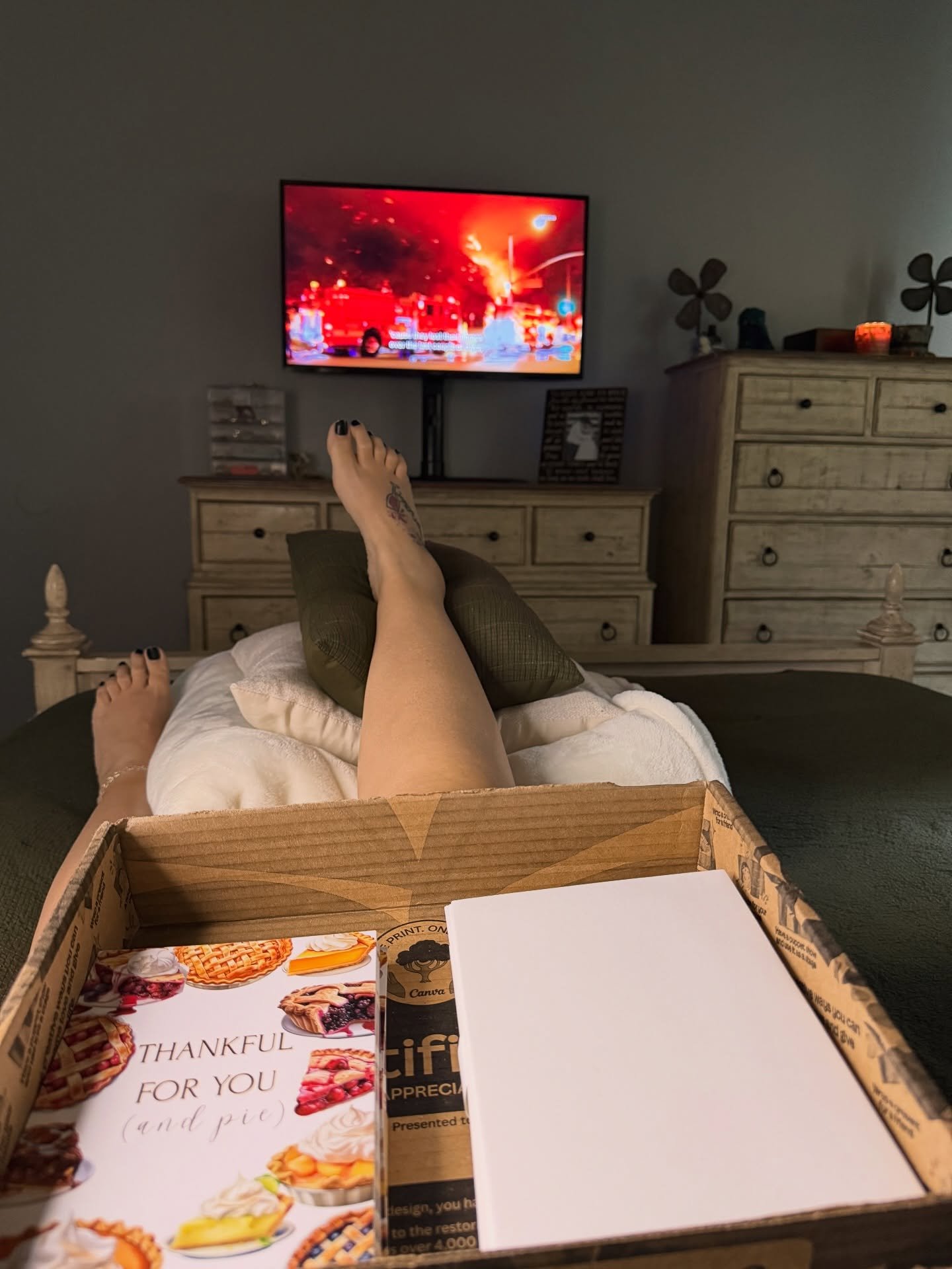 Slowing down gives you perspective. ✨

Sitting here with my foot propped up, filling out Thanksgiving cards and watching Selling Sunset&hellip; and they&rsquo;re showing families losing their homes in the fires. 

Instant reminder of how much we take