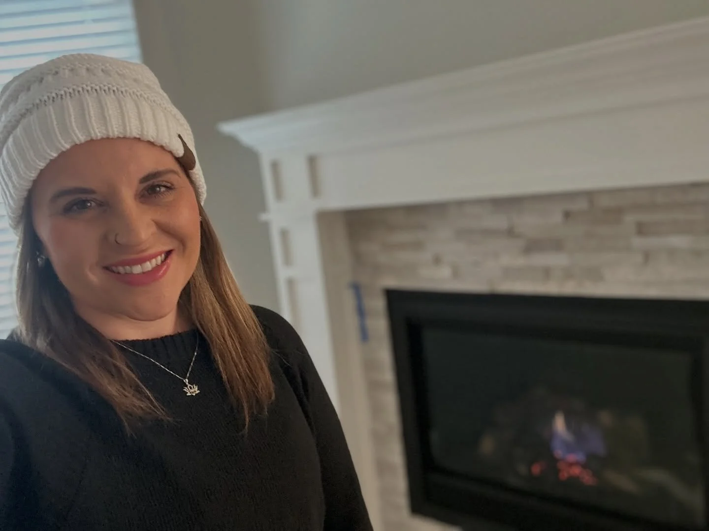 Cold days like today make fireplaces non-negotiable. If you&rsquo;re missing one, call me. 😉🔥📲

#fireplaceweather #odessatx #realtor #newconstructionhomes #buywithbrandi