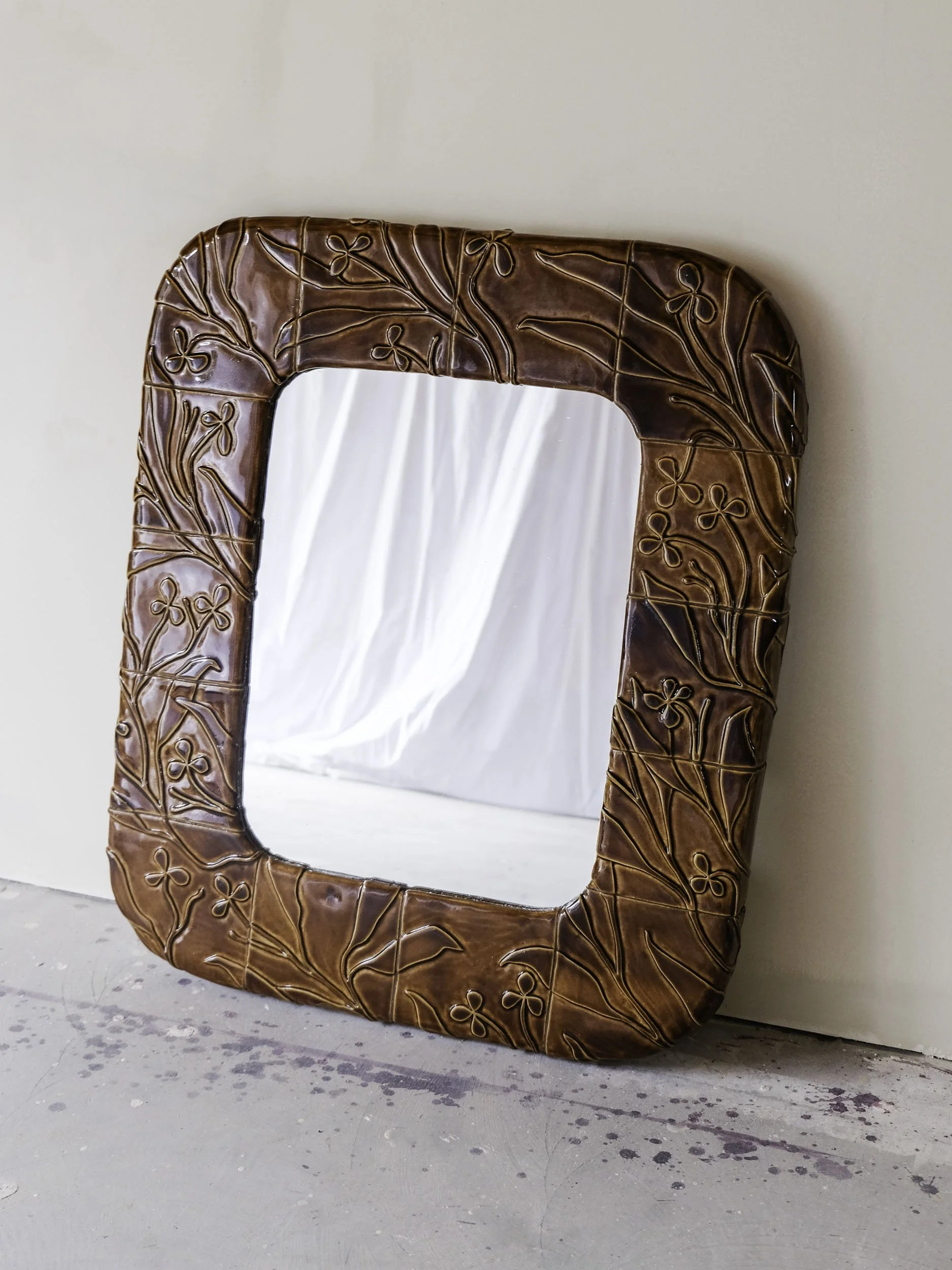 Amber Mirror