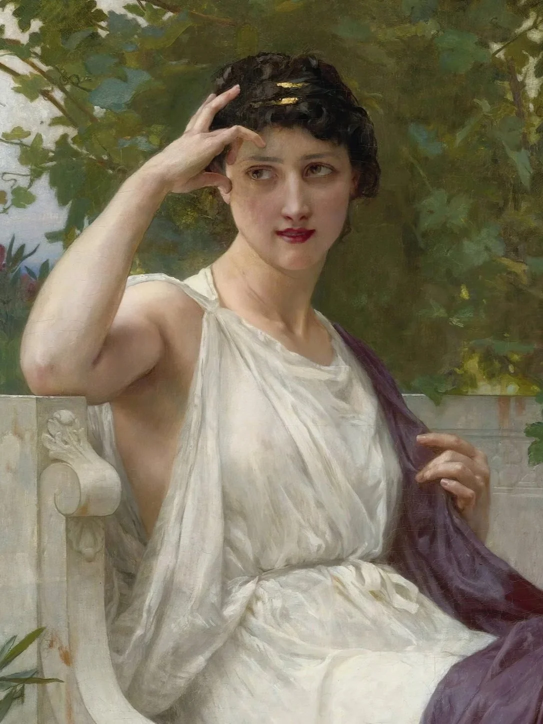 Femme assise en pleine réflexion, symbole de la motivation, de la planification et du passage à l’action face à la procrastination.