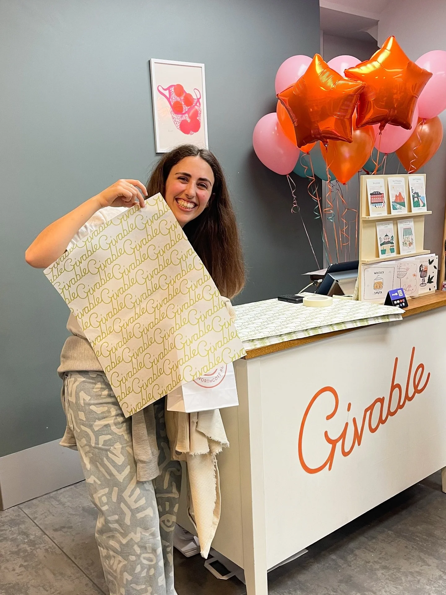 Great evening at @givableldn I was so excited I forgot to take some proper pictures so you&rsquo;ll just have to go in person! If you need some epic gifts for Christmas this is the place to go support local artists &amp; makers! Seeing brands go from