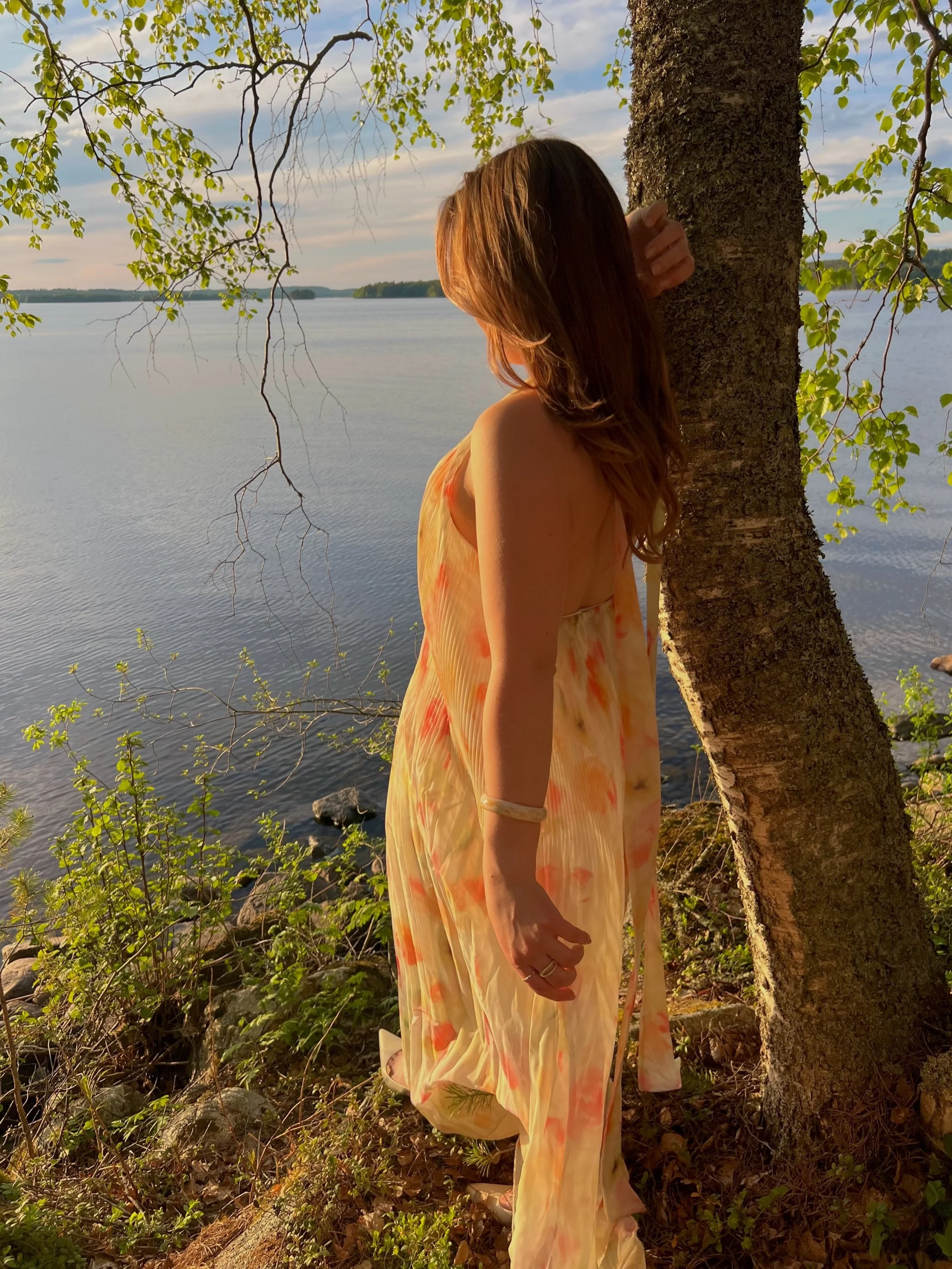 Tulppaanikausi on nyt virallisesti ohi ❤️ Kiitos ihan jokaiselle t&auml;st&auml; kev&auml;&auml;st&auml;. T&auml;&auml; kev&auml;t opetti mulle sen, ett&auml; mun tulee luottaa entist&auml; enemm&auml;n omaan visioon ja kuunnella sit&auml;. 

Eilen s
