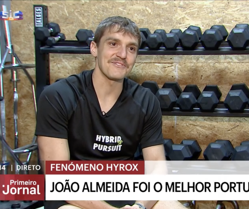 João Almeida em reportagem na SIC