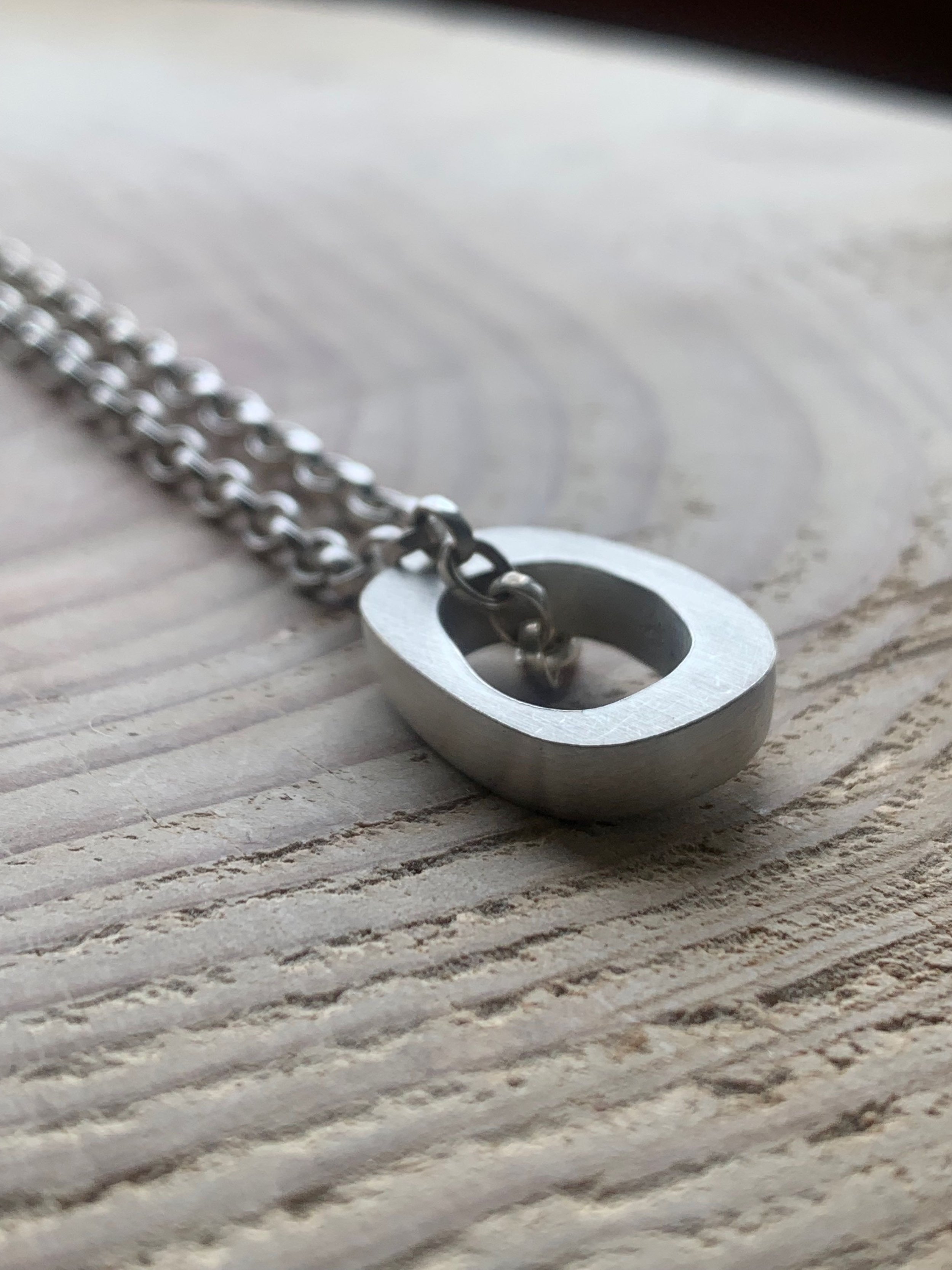 NECKLACE3A.jpeg