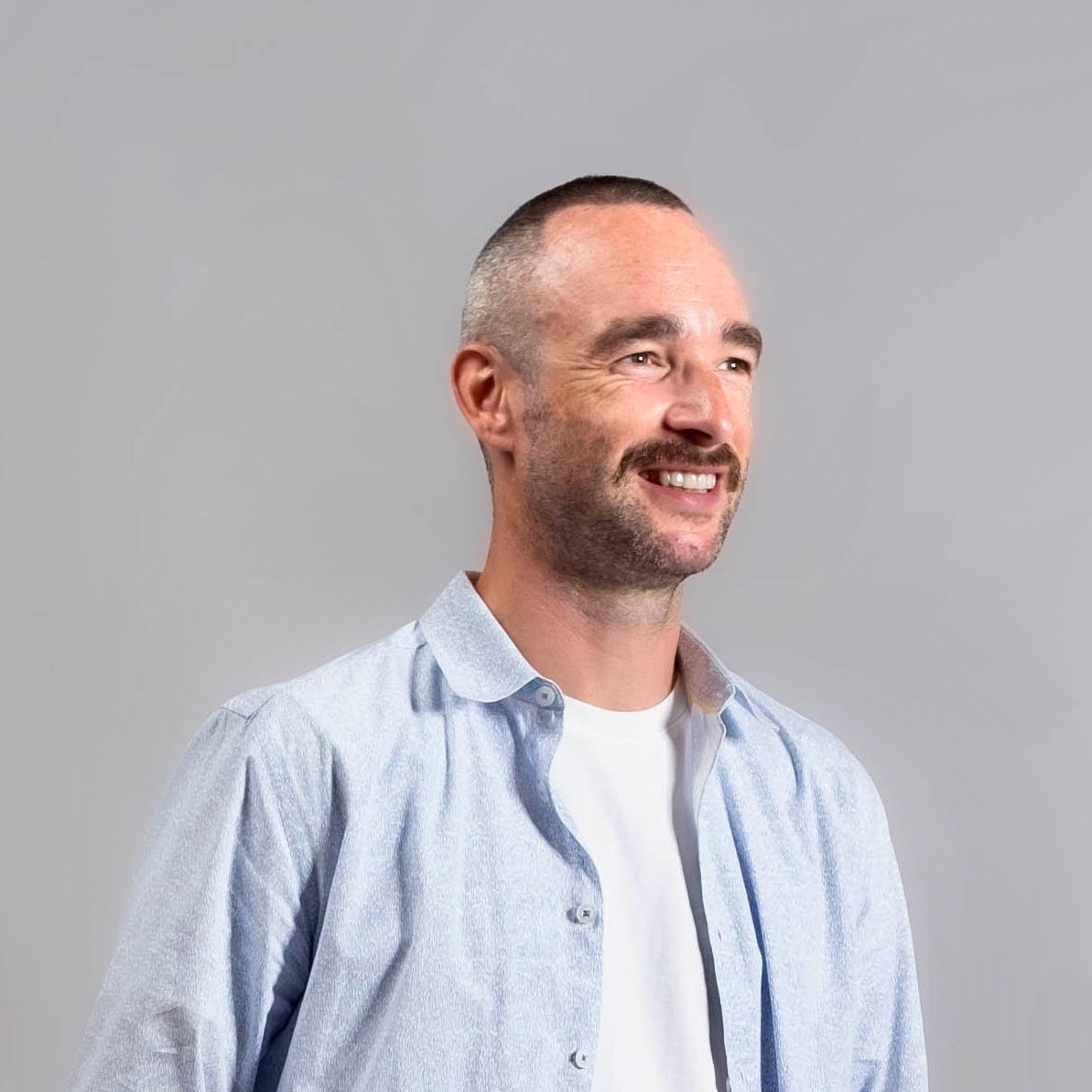 Robert Wyszka // Research & Design