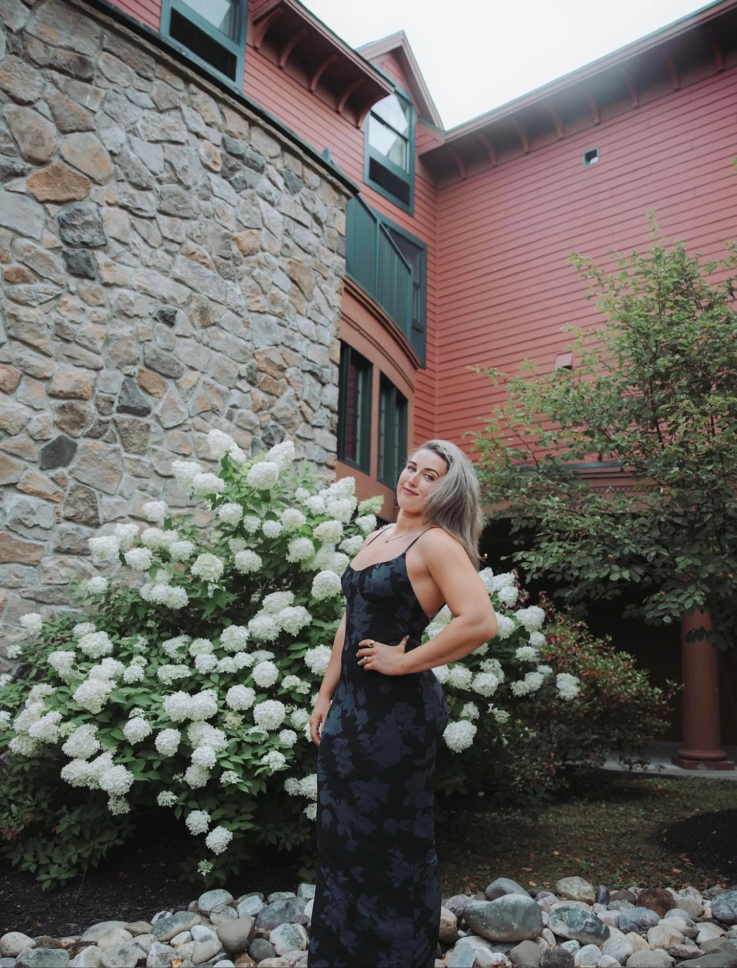 As a bobsledder, life can&rsquo;t be all ice and no fun! It's the perfect time to enjoy the foliage of the Adirondacks 🍂 and with the help of the Courtyard by Marriott here in Lake Placid, you can too! 🛷✨

The town trolley 🚎 even stops right outsi