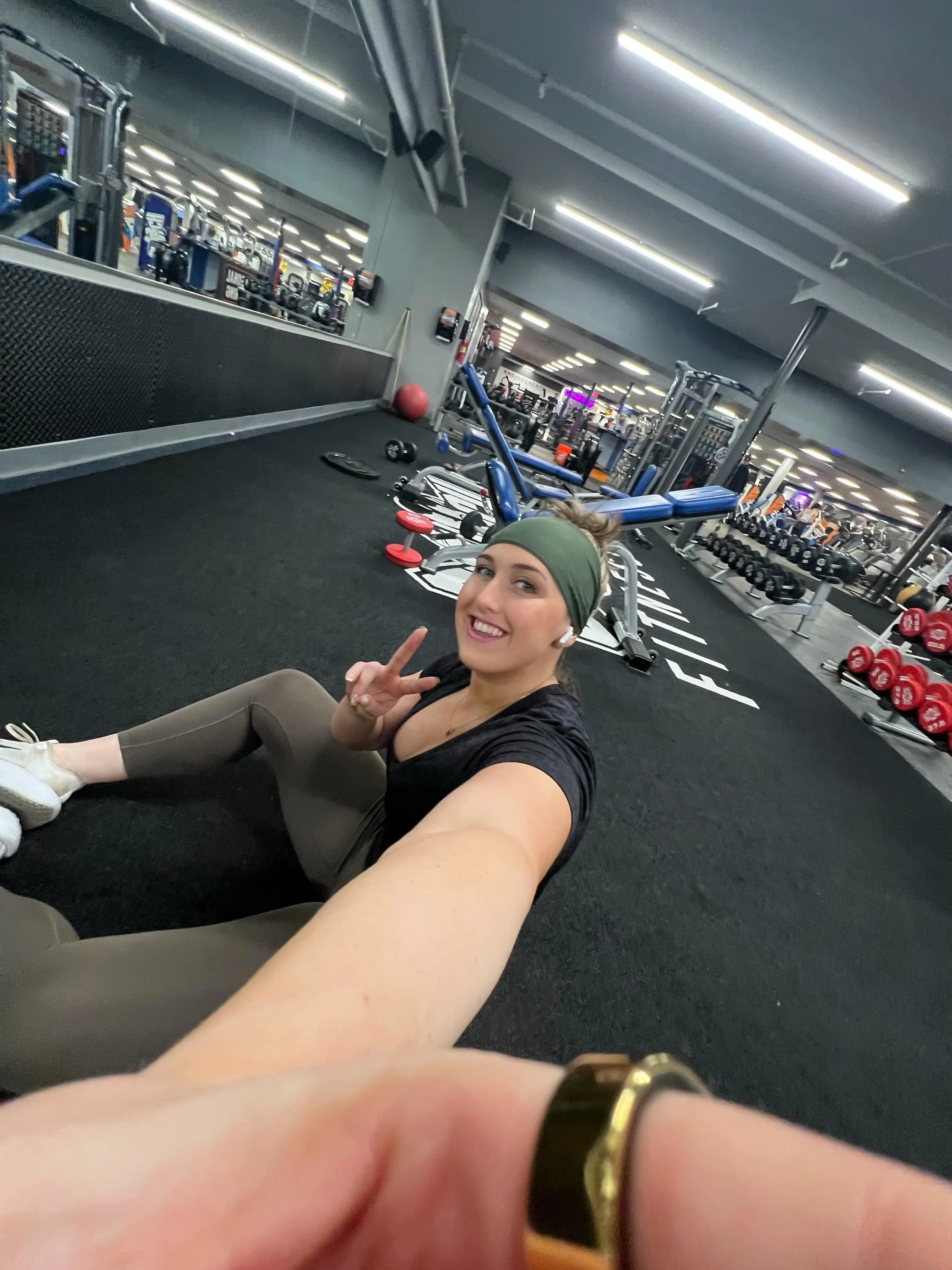 Booked and busy 🏋️&zwj;♀️

#nycathlete #bobsledder #zozzygym