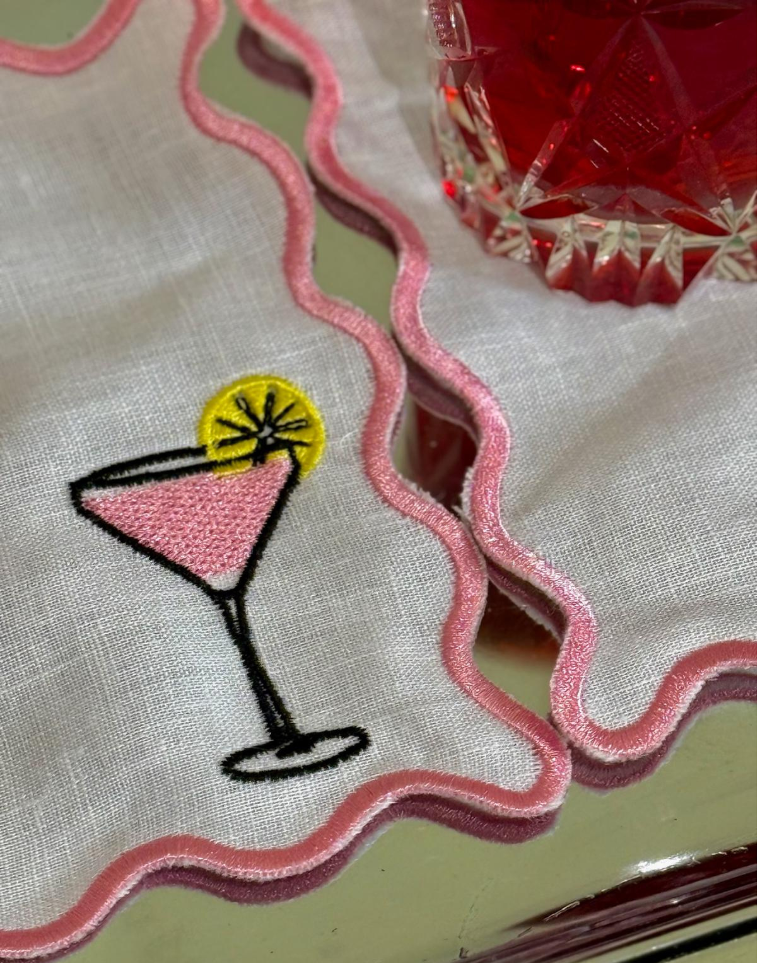 DESSOUS DE VERRE COSMOPOLITAN BRODERIE  CASA LIMONCELL.png