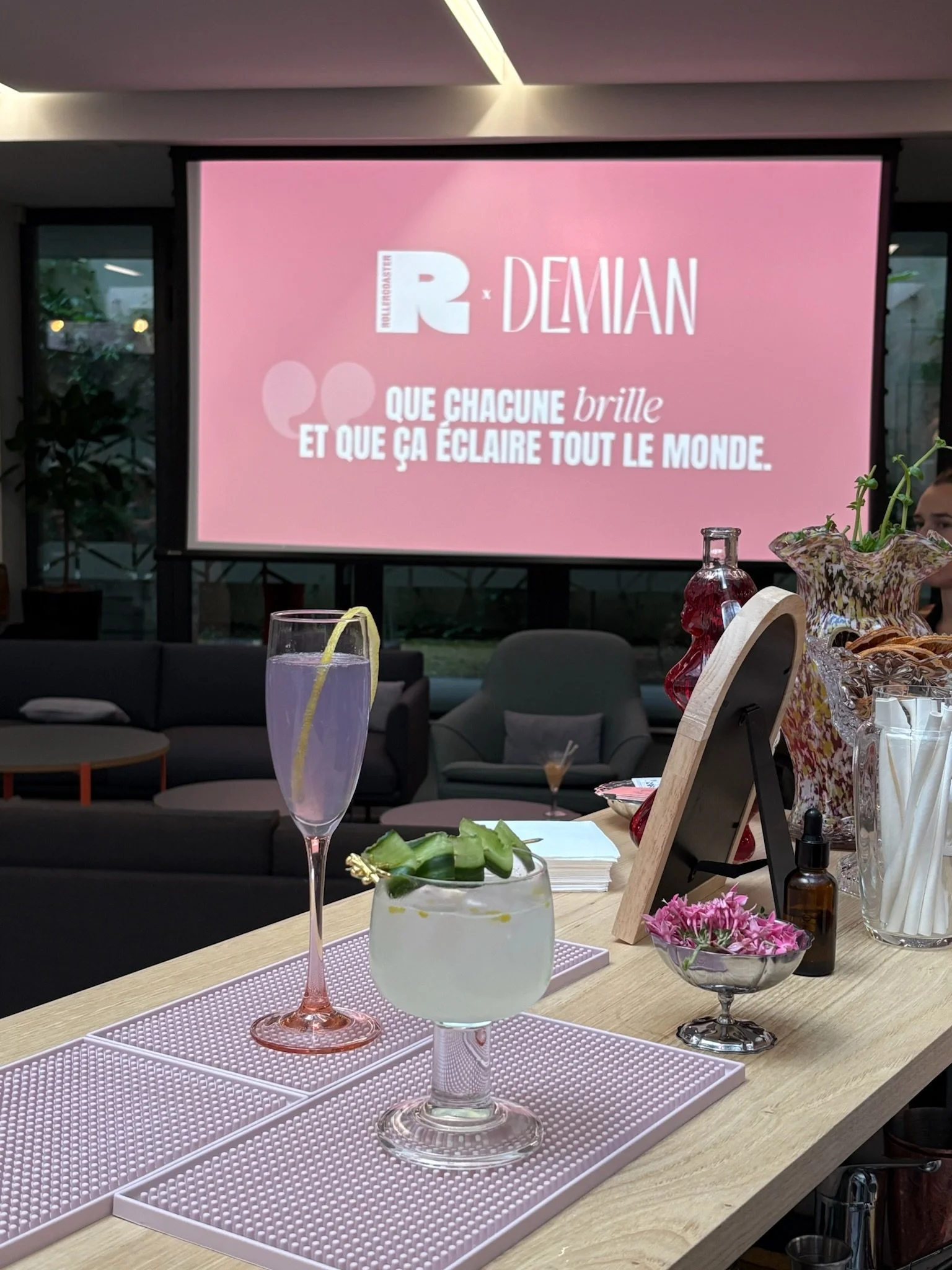 bar mobile casa limoncell Paris évènement Rollercoaster.jpg