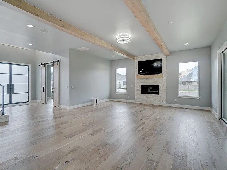 Living Room.jpg